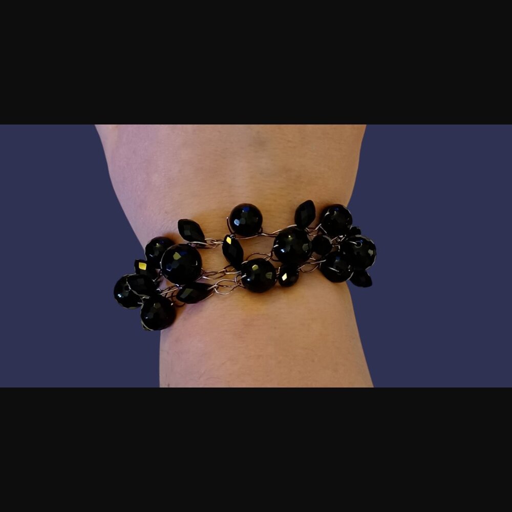 Vintage 925 Sterling Black Crystal Triple Strand Wire Wrap Size 6.75 Bracelet